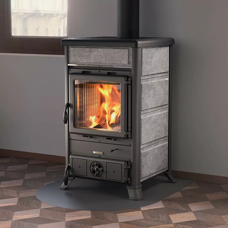 poele-a-bois-rossella-r1-bii-3.webp Poêle à bois La Nordica Rossella R1 5.0 Petra - 9 Kw – Image 1