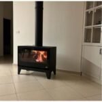 Poêle à bois raccordable sur pieds BRONPI Cairo 90 Box 13 kW – Image 3